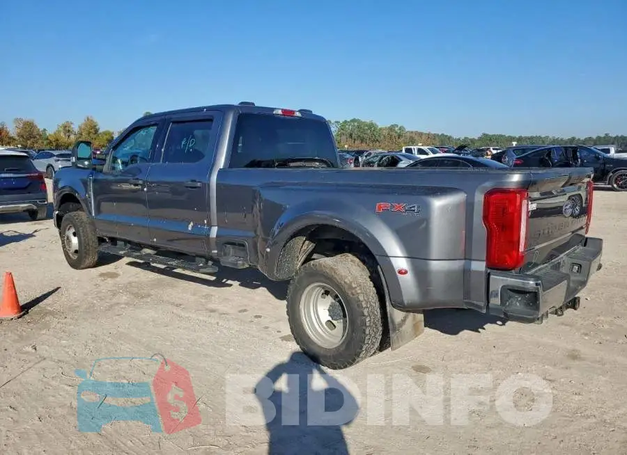 1FT8W3DN1PEC64186 Photo# 2
