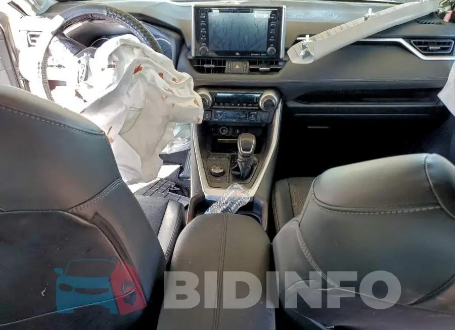 4T3D6RFV2MU048916 Photo# 8