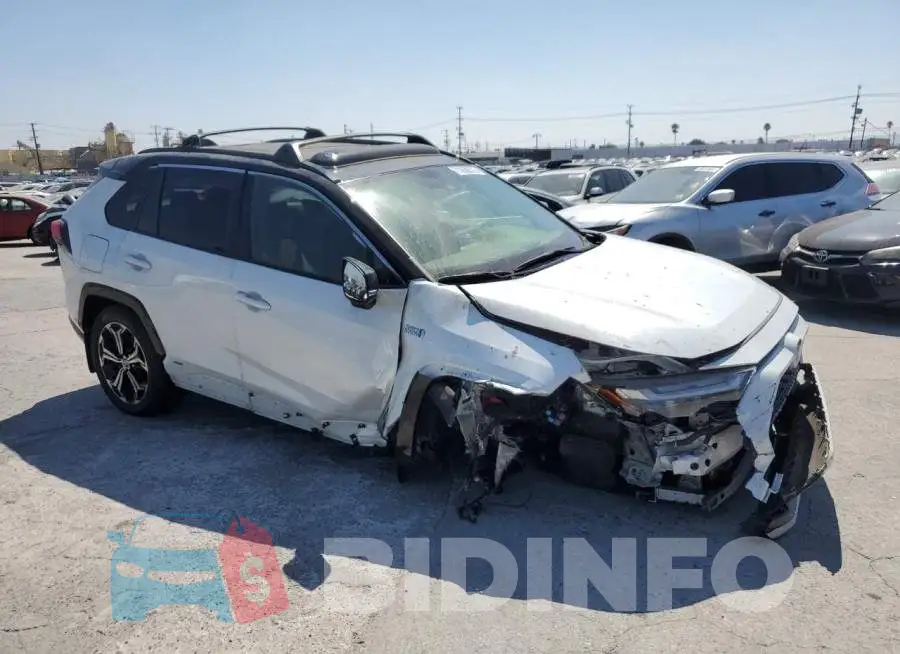 JTMEB3FV7PD130199 Photo# 4