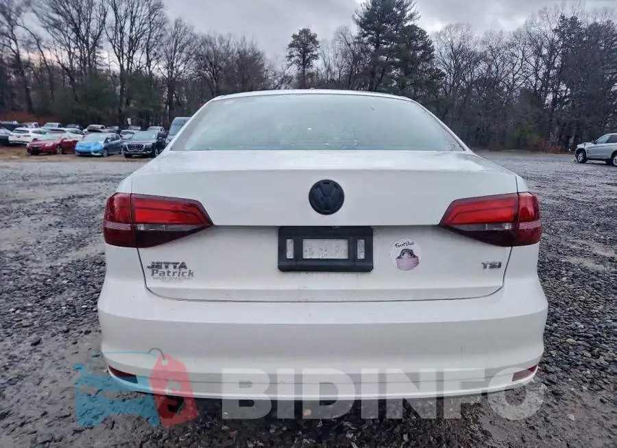 3VW2B7AJ6HM334123 Photo# 6