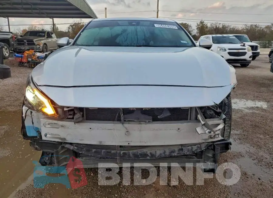 1N4BL4BV7PN386211 Photo# 5