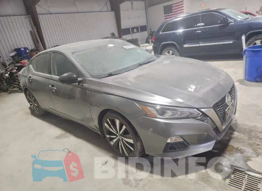 1N4BL4CV2KC185853 Photo# 4