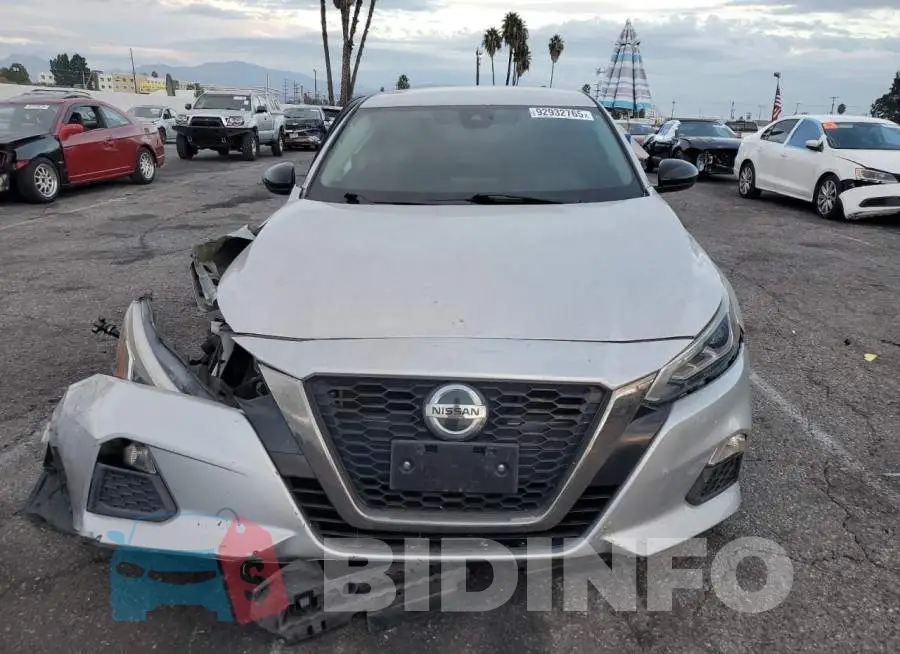 1N4BL4CV9LC145027 Photo# 5