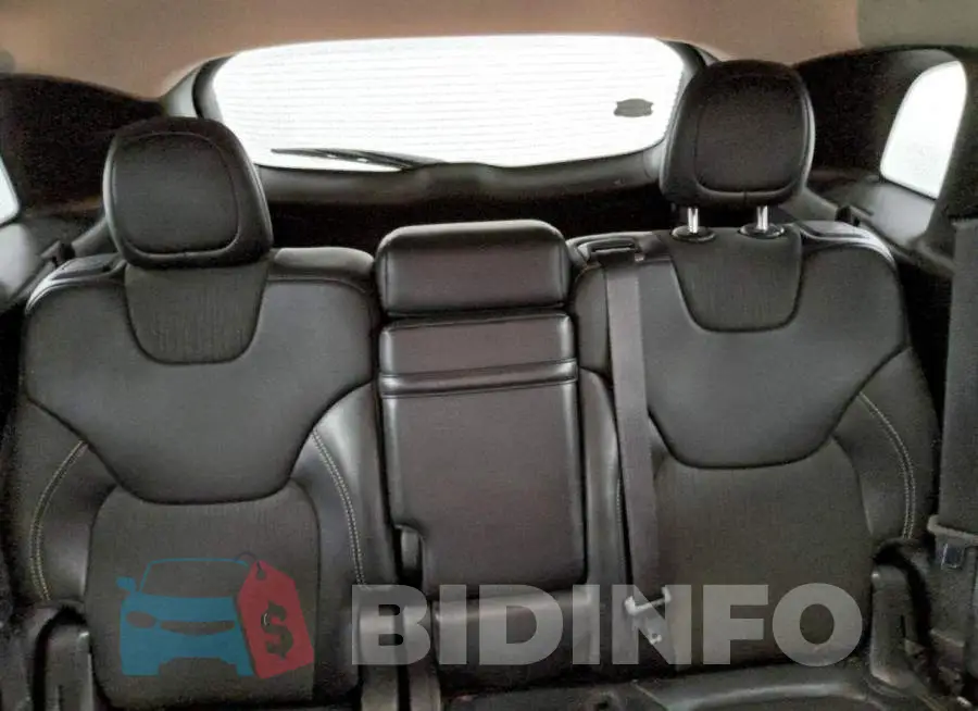 1C4PJLLB6JD520143 Photo# 10