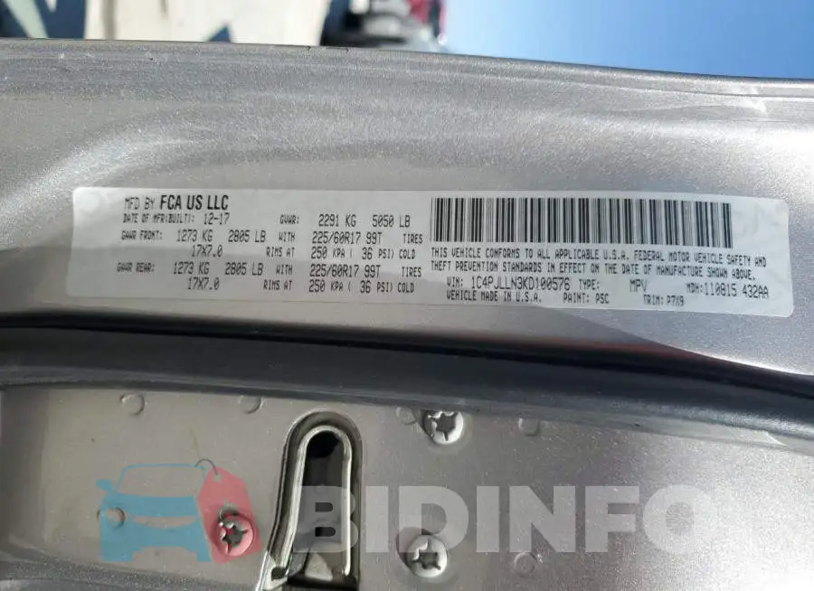 1C4PJLLN3KD100576 Photo# 12