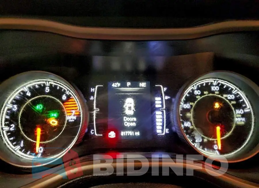 1C4PJMCB6GW220430 Photo# 9