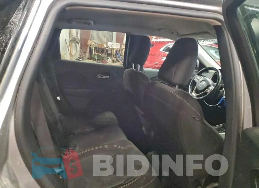 1C4PJMCB6GW220430 Photo# 11
