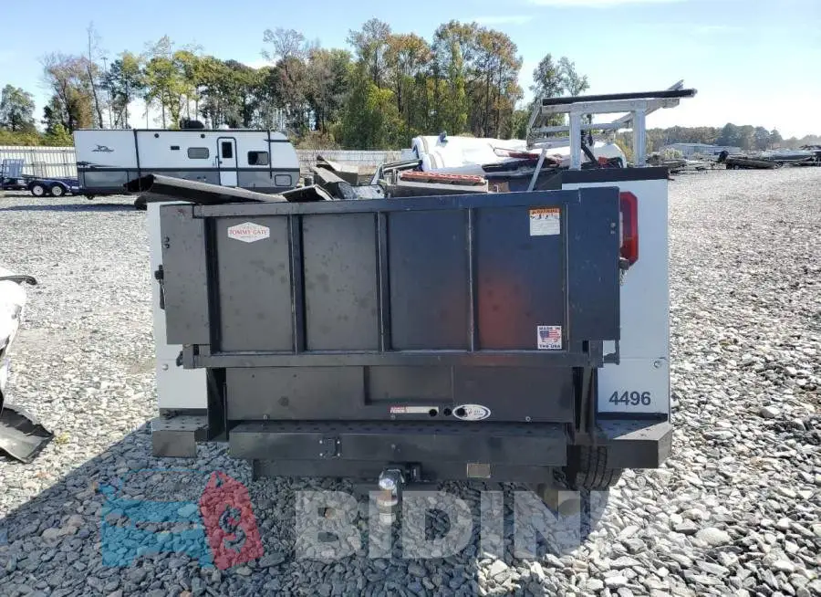 1GB2WLE76RF194496 Photo# 6