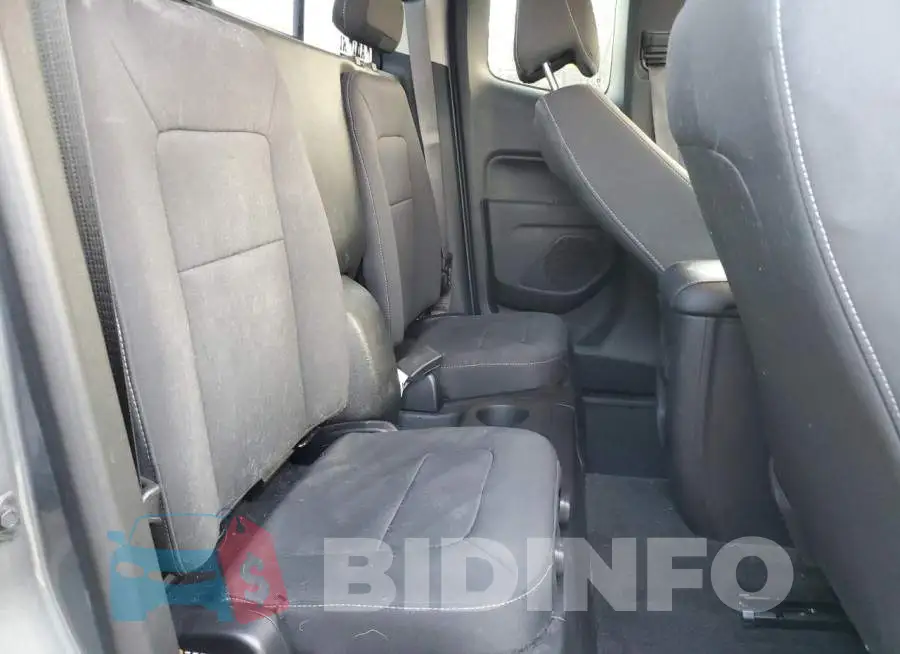 1GCHTCEN8J1225651 Photo# 10