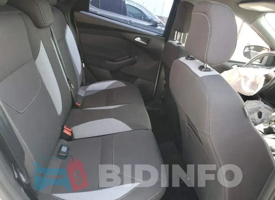 1FADP3L9XJL289953 Photo# 10