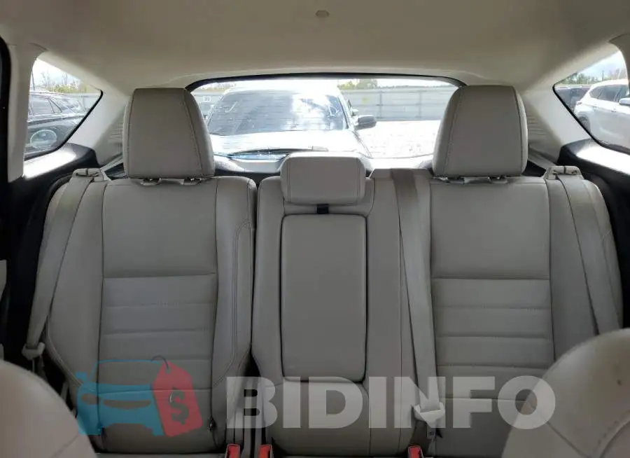 1FADP5CU3GL110175 Photo# 10