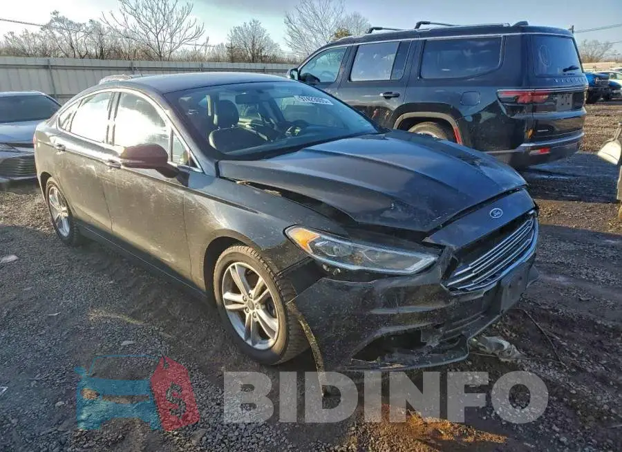 3FA6P0HD6JR264439 Photo# 4