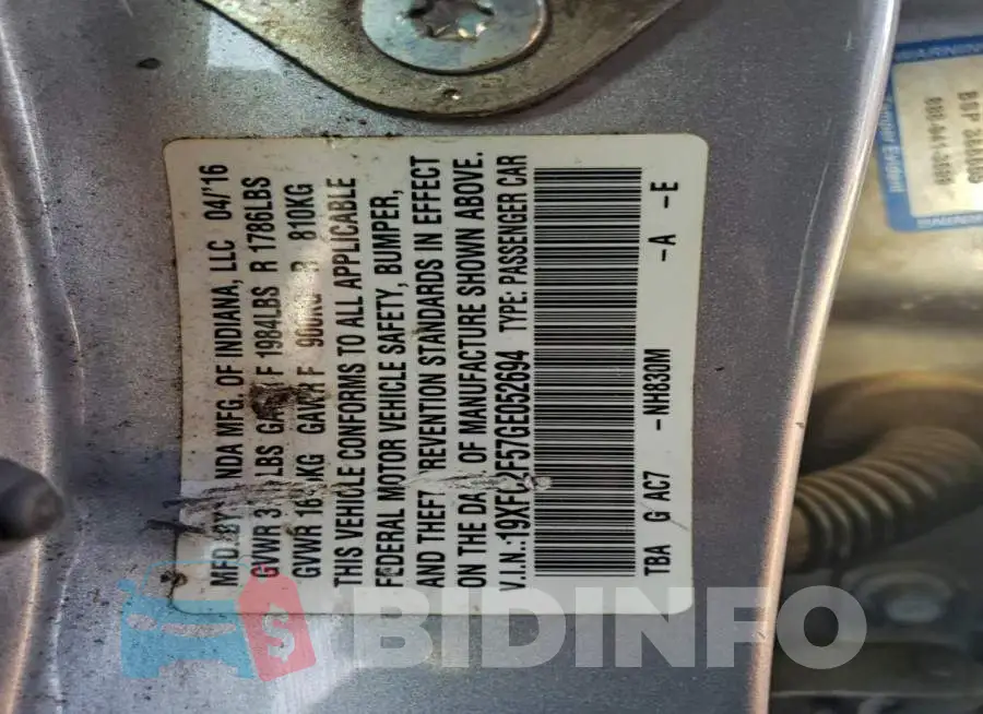 19XFC2F57GE052694 Photo# 12