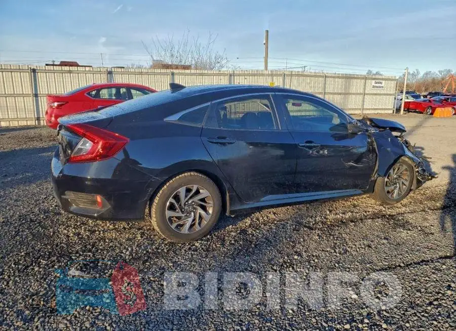 19XFC2F73HE231690 Photo# 3