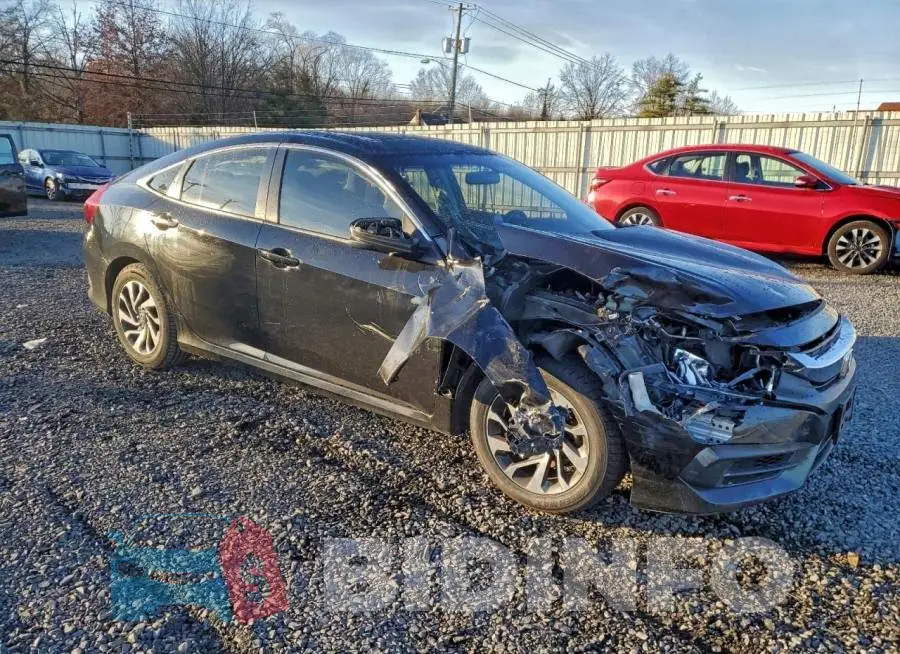 19XFC2F73HE231690 Photo# 4