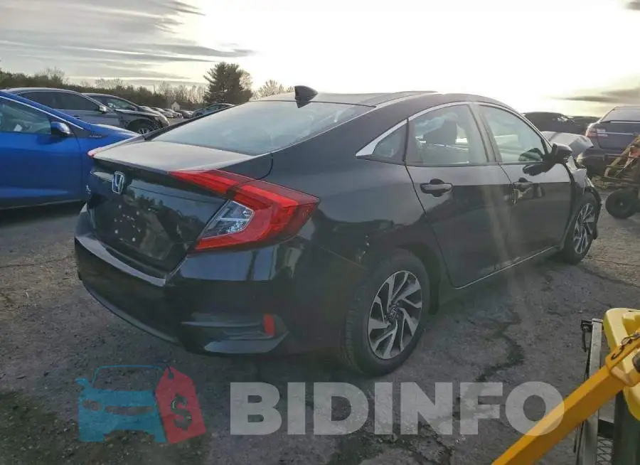 19XFC2F76HE204063 Photo# 3