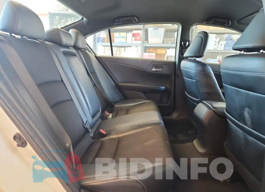1HGCR2F66GA165633 Photo# 10