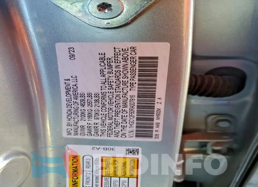 1HGCY2F50RA007916 Photo# 12