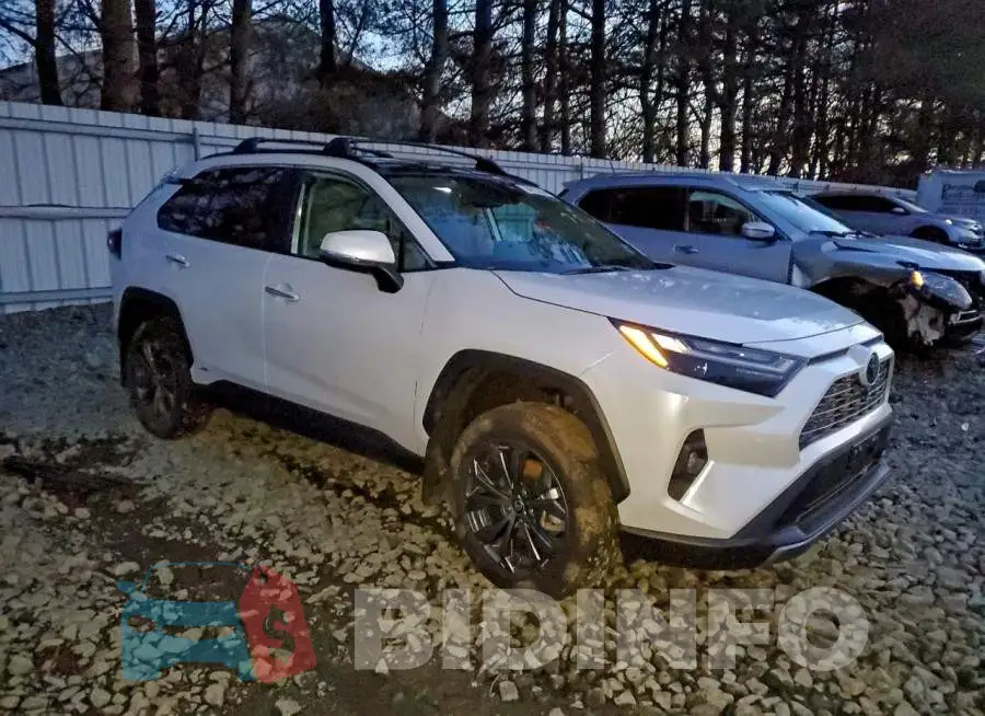 4T3D6RFV5SU187757 Photo# 4