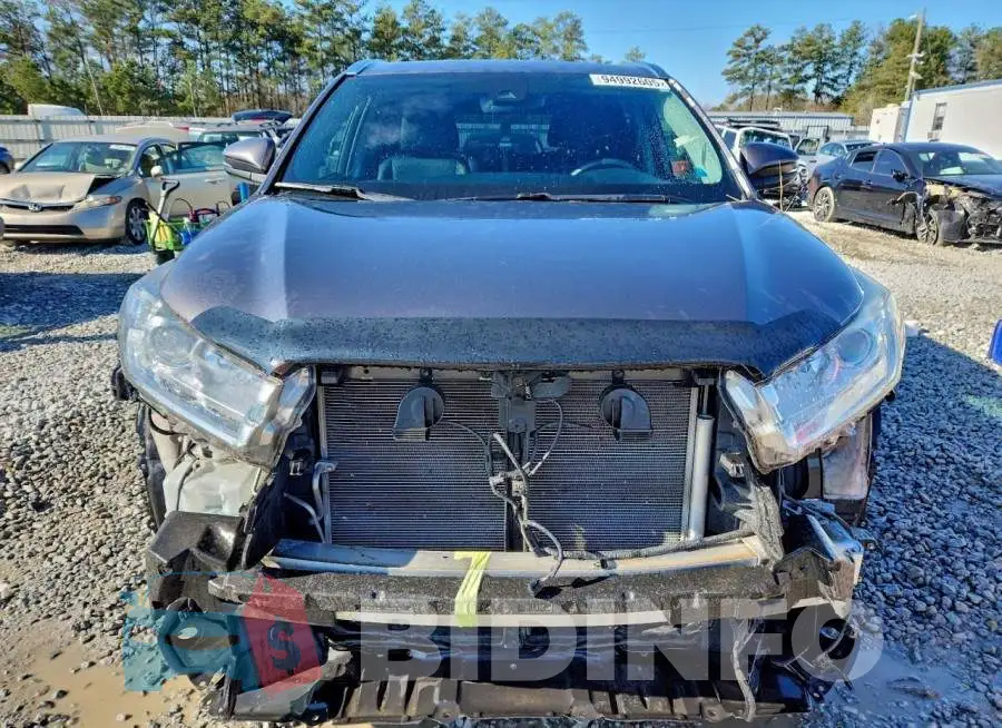 5TDKZRFH0KS555675 Photo# 5
