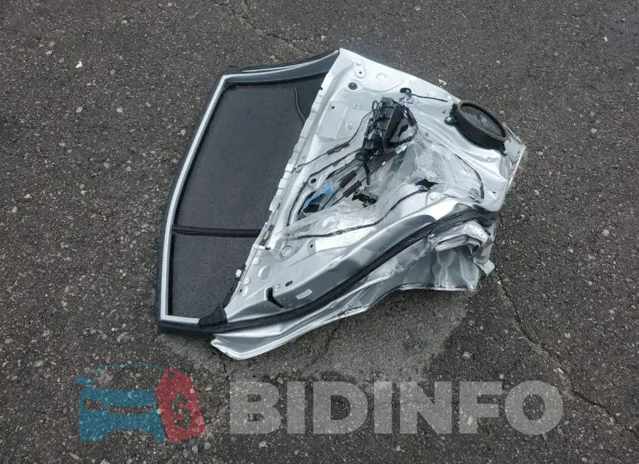 JTDBCMFE7SJ044634 Photo# 12