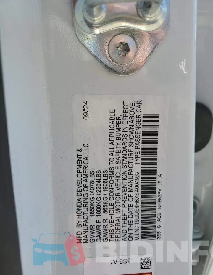 19UDE4H6XSA004932 Photo# 12