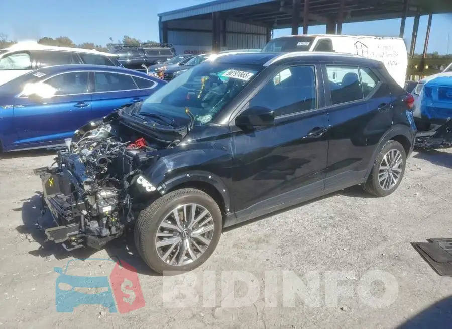 3N1CP5CV4RL558014 Photo# 1