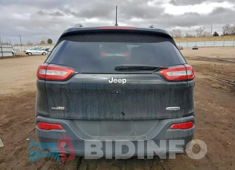 1C4PJLLB9JD590882 Photo# 6