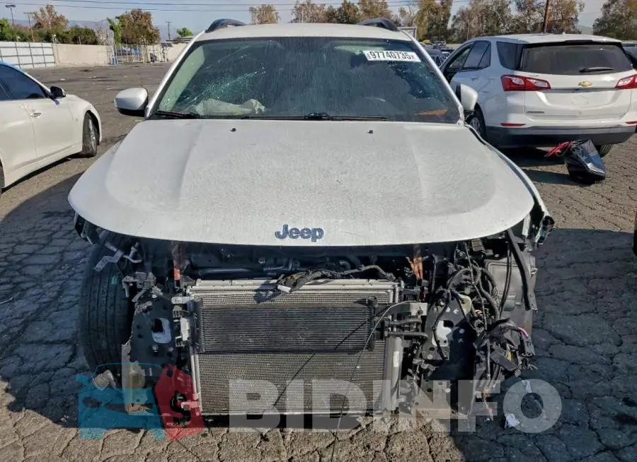 1C4PJMCS5GW187372 Photo# 5