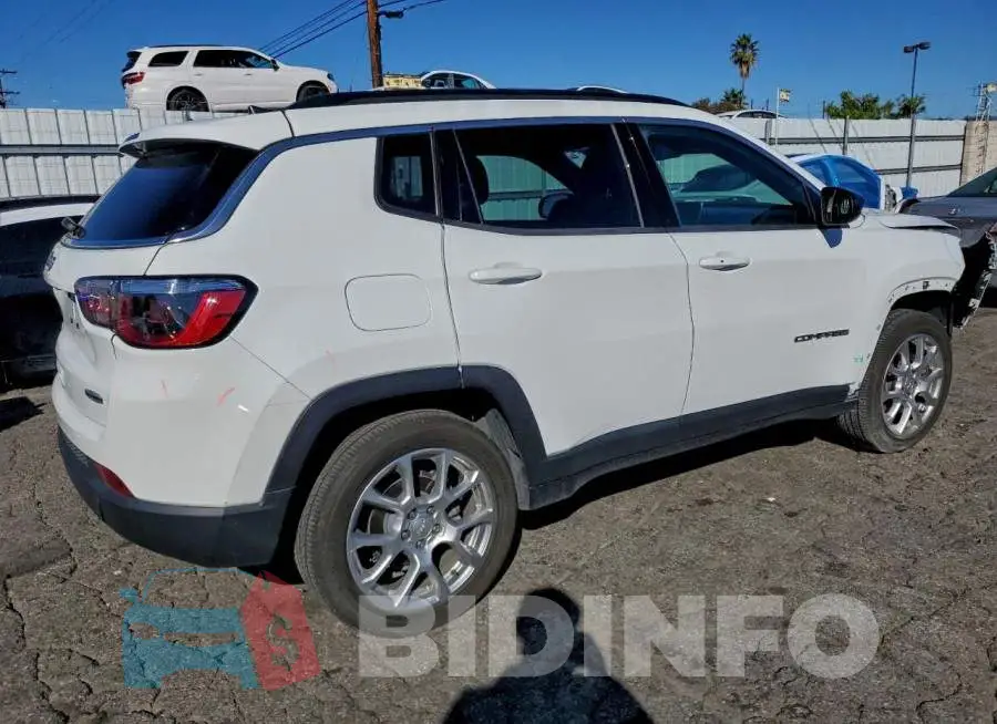 3C4NJDFN1PT563567 Photo# 3