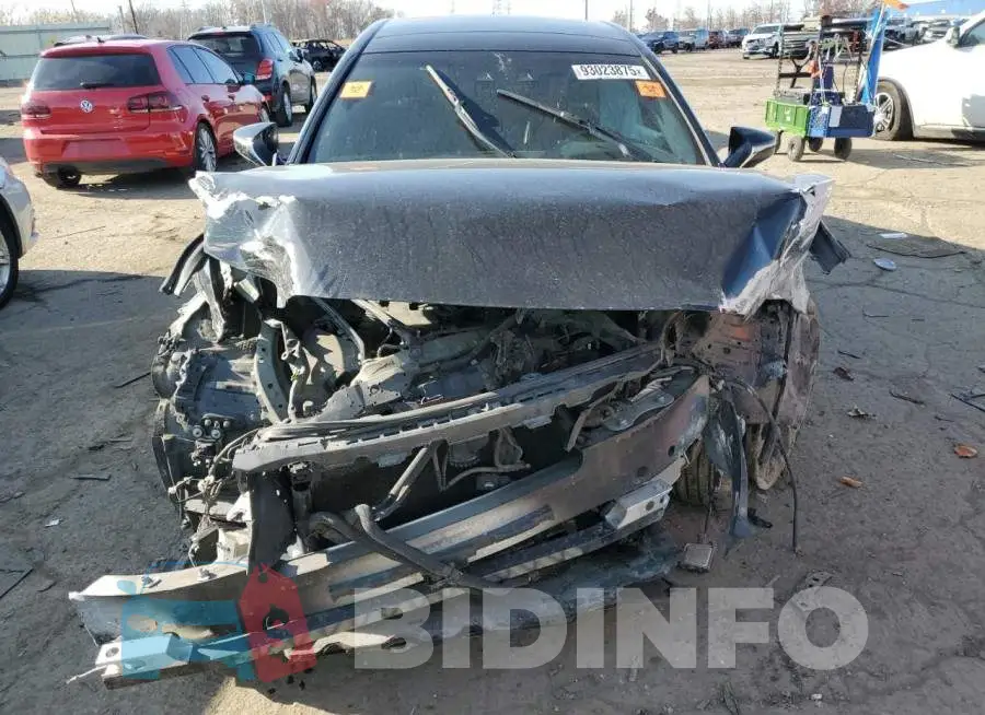JTHC5LFF6J5001037 Photo# 5