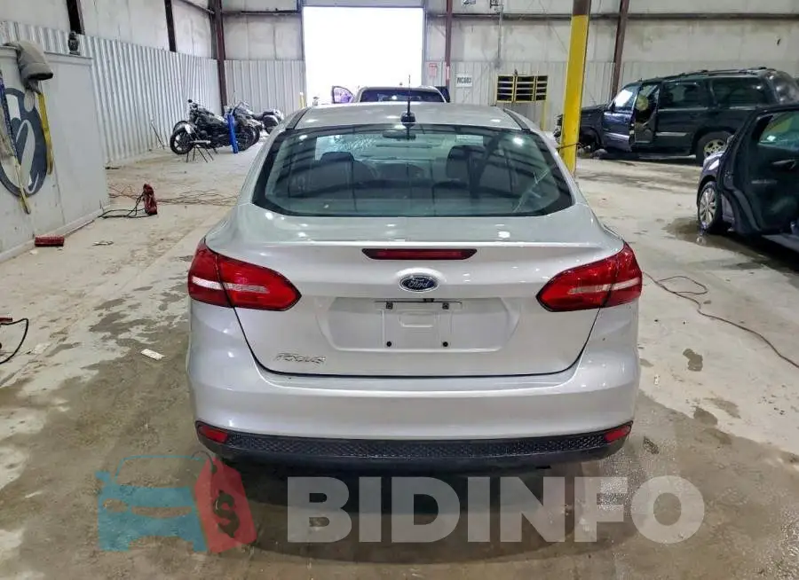 1FADP3E24HL302884 Photo# 6
