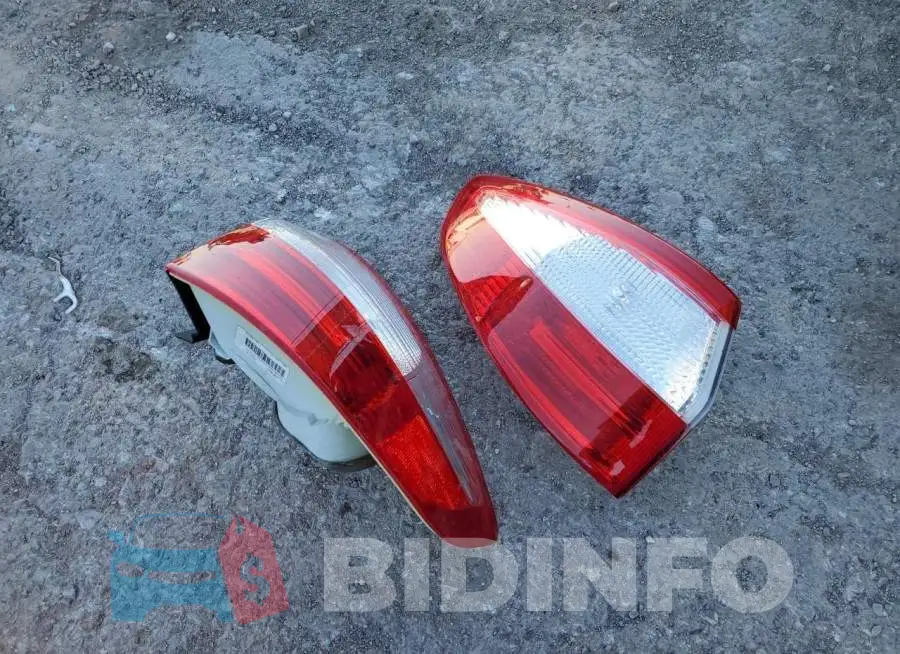 3FADP4BJXKM142503 Photo# 12
