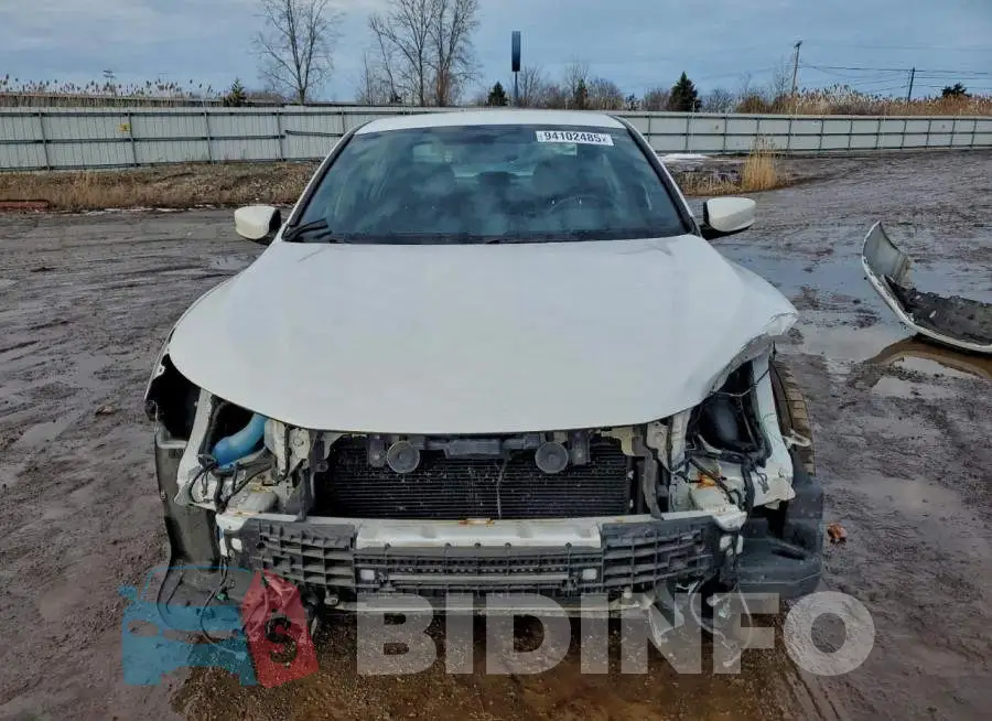 1HGCR2F11HA010543 Photo# 5