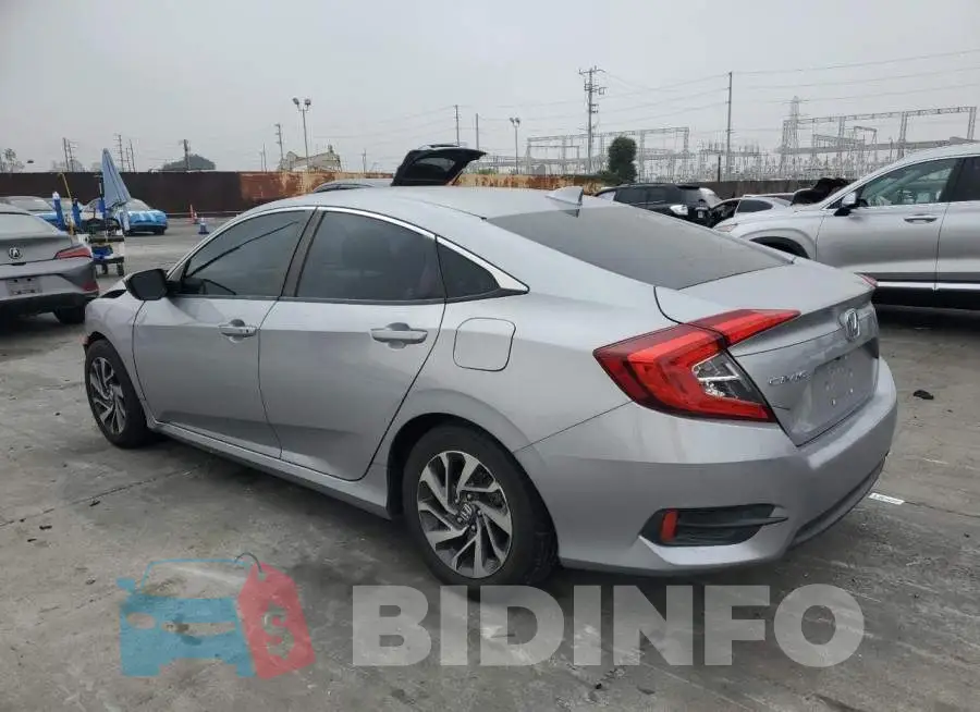 2HGFC2F73JH577881 Photo# 2