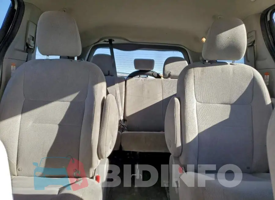 5TDZZ3DC8LS030786 Photo# 10