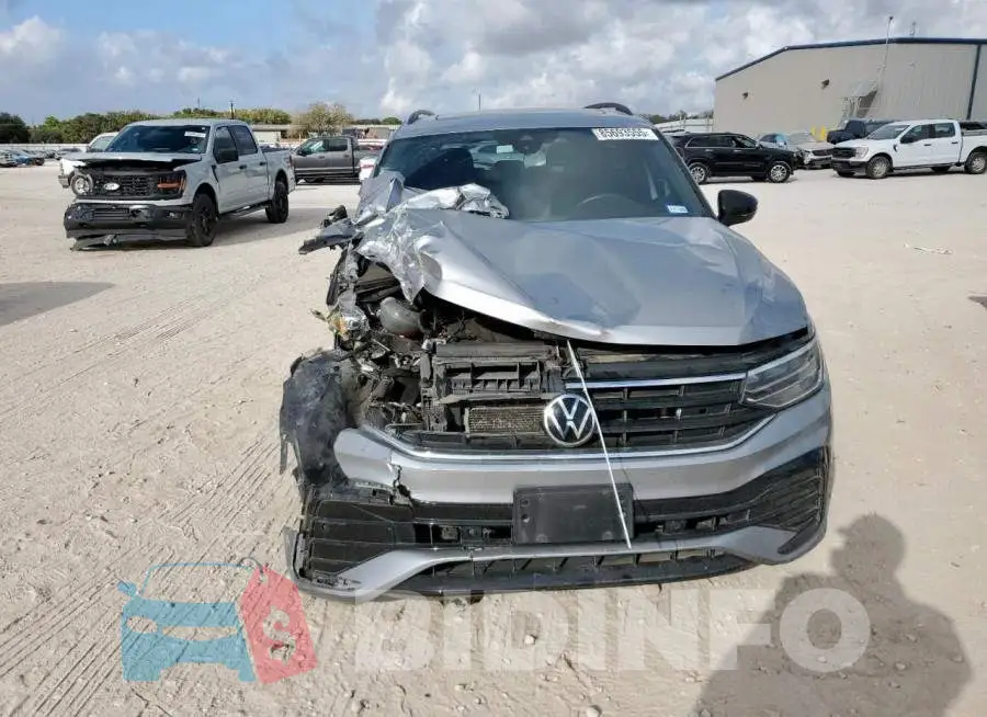3VVCB7AX9NM059968 Photo# 5
