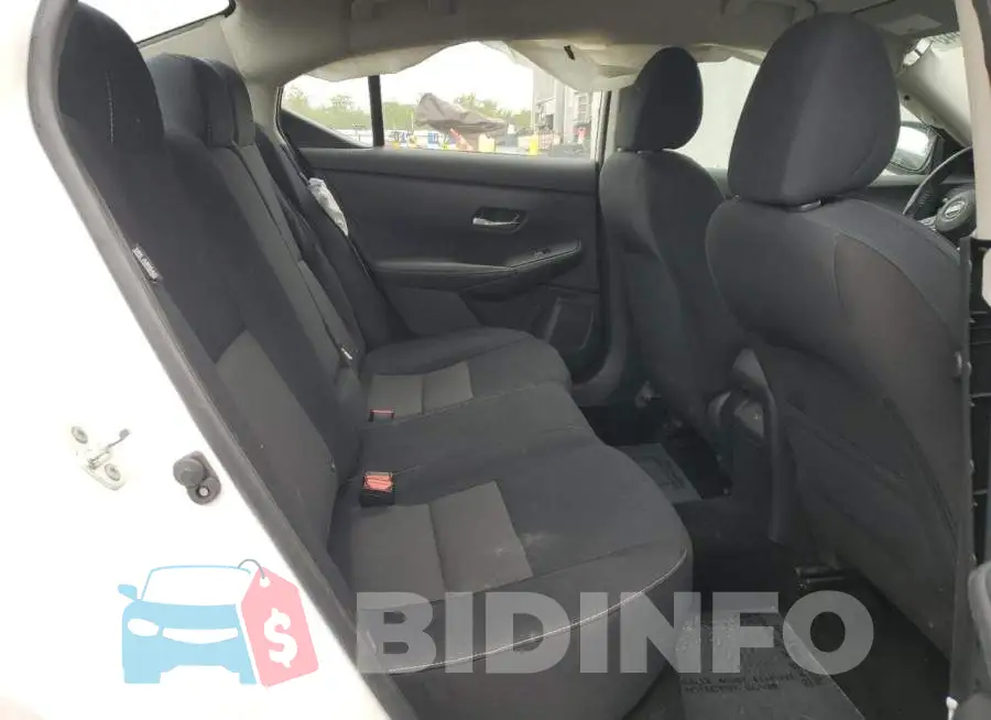 3N1AB8CV9NY271272 Photo# 10