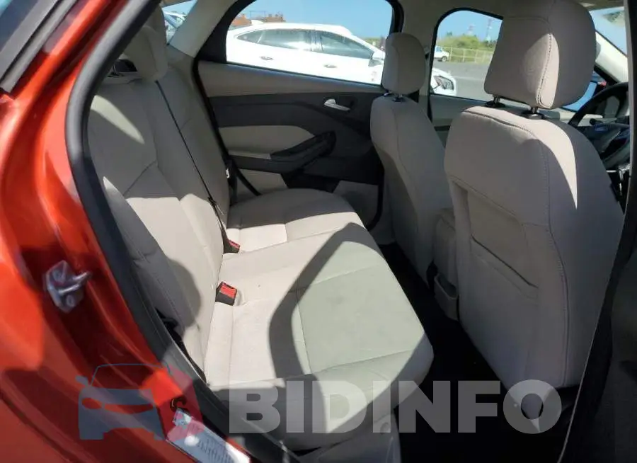 1FADP3F20JL324501 Photo# 10