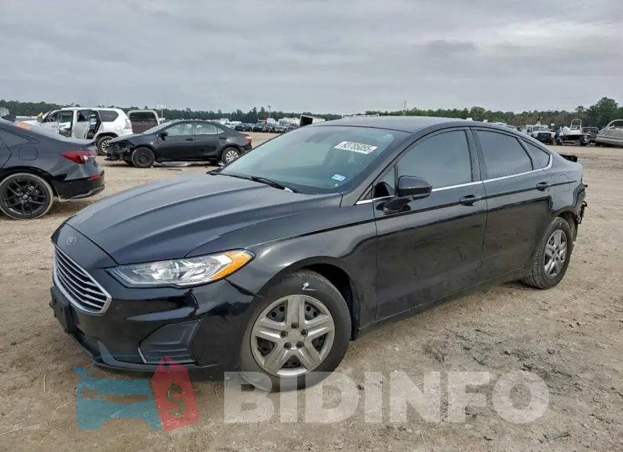 3FA6P0G7XKR280222 Photo# 1