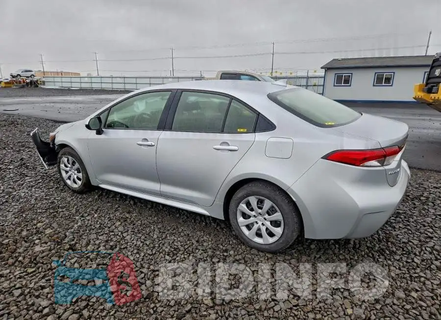 JTDBCMFE2S3083572 Photo# 2