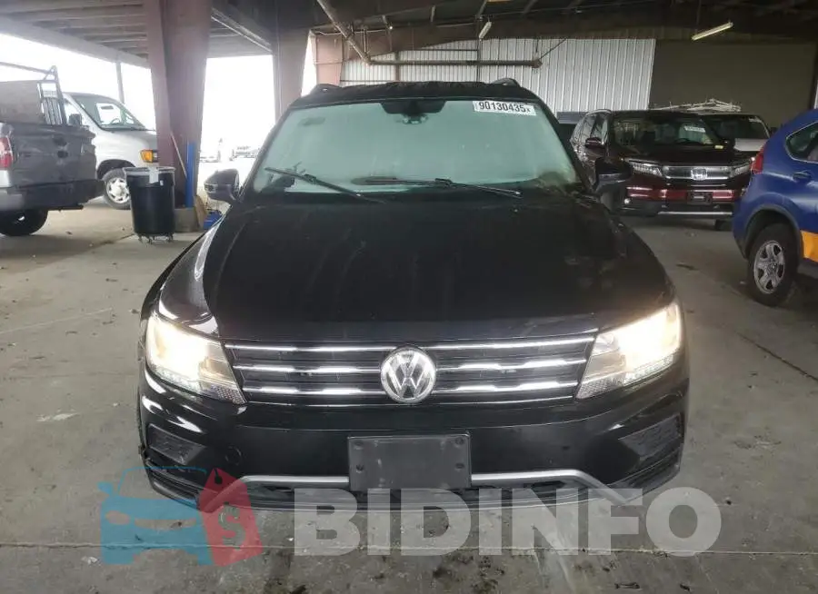 3VV2B7AX8KM132738 Photo# 5