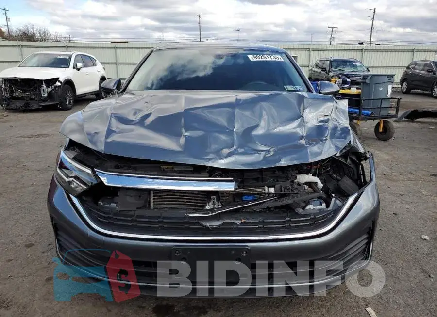 3VW5M7BU0RM094939 Photo# 5