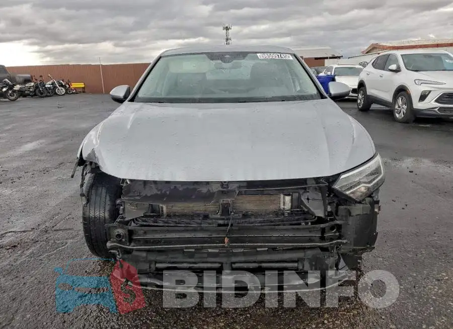 3VW5M7BU2RM070688 Photo# 5