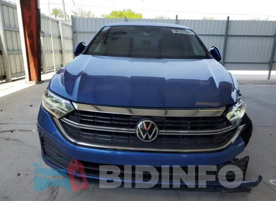 3VW7M7BU0PM015596 Photo# 5