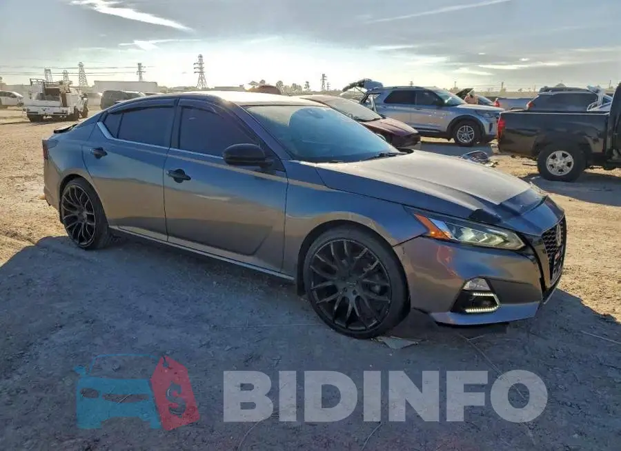 1N4BL4CV9LC220650 Photo# 4