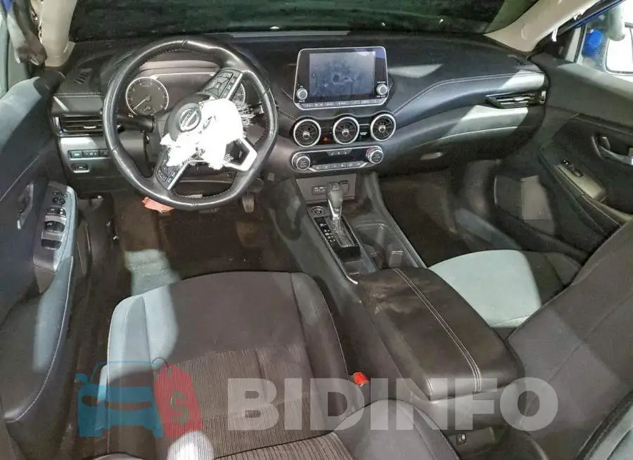 3N1AB8CV2NY210832 Photo# 8