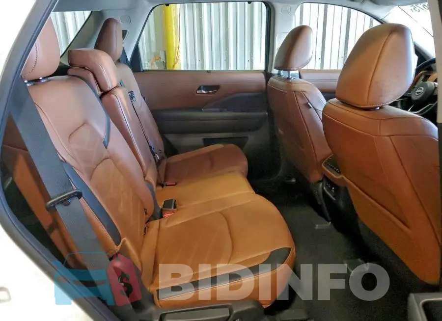 5N1DR3DJ1NC261425 Photo# 11