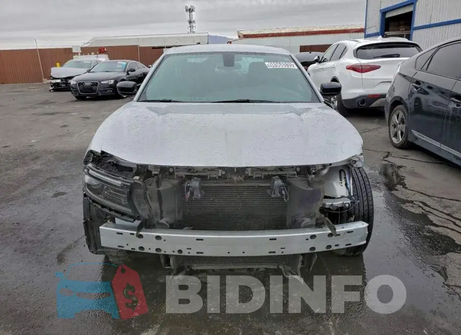 2C3CDXBG1PH687780 Photo# 5