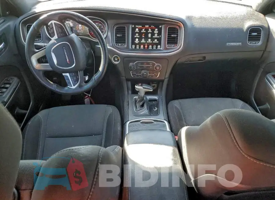 2C3CDXCT1JH175441 Photo# 8